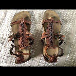 Pikolinos gladiator sandals